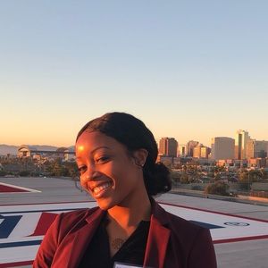 Meet your Posher, Courtney